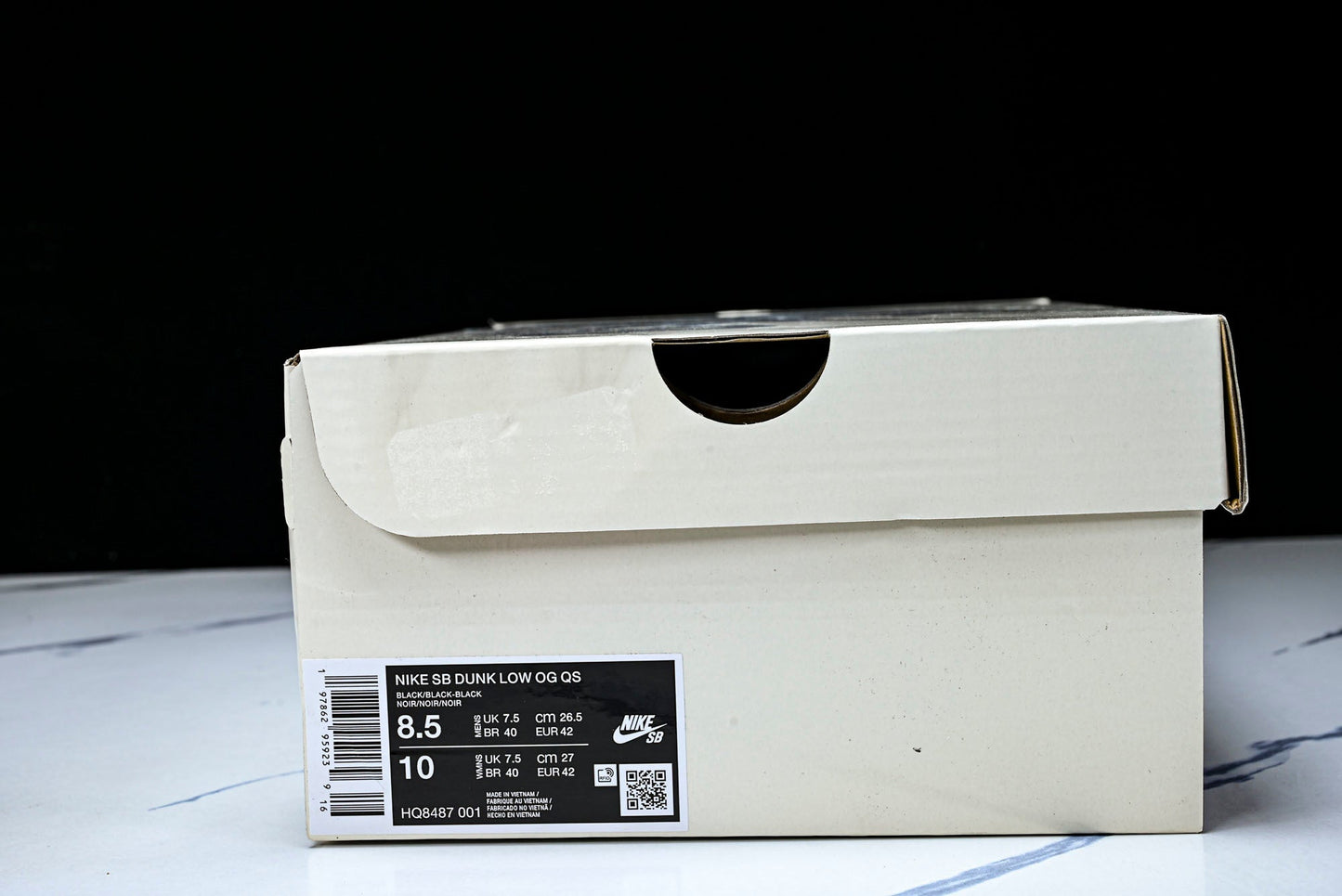 SB Dnk Low x Supreme 94 Black