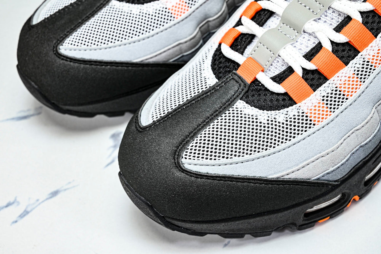 AM95 OG 'Bright Mandarin'