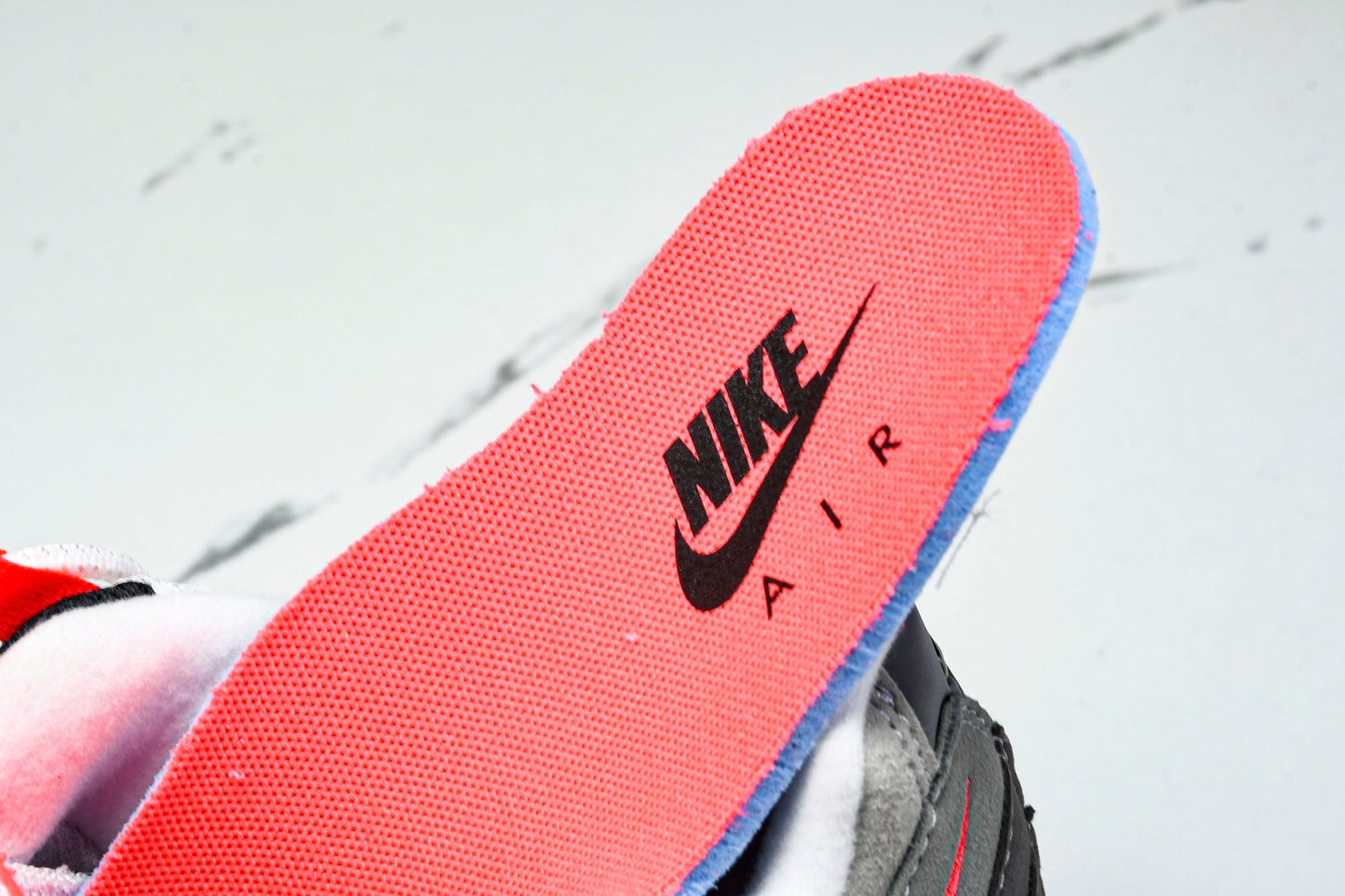 AM95 OG 'Solar Red'