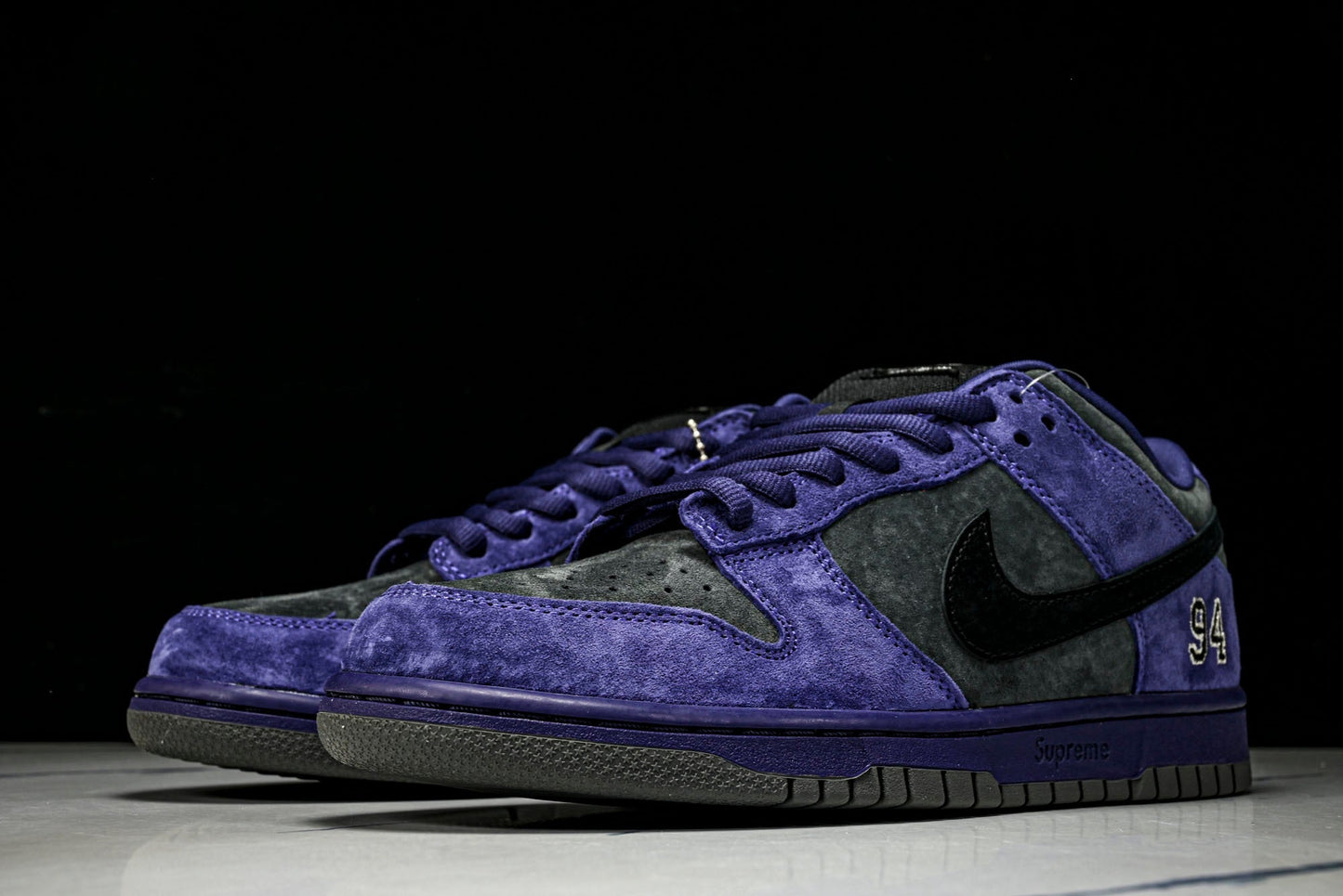 SB Dnk Low x Supreme 94 Ink