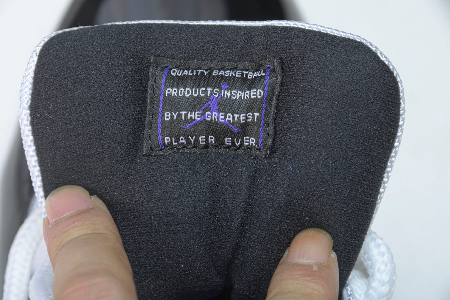 AJ11 Retro 'Concord'