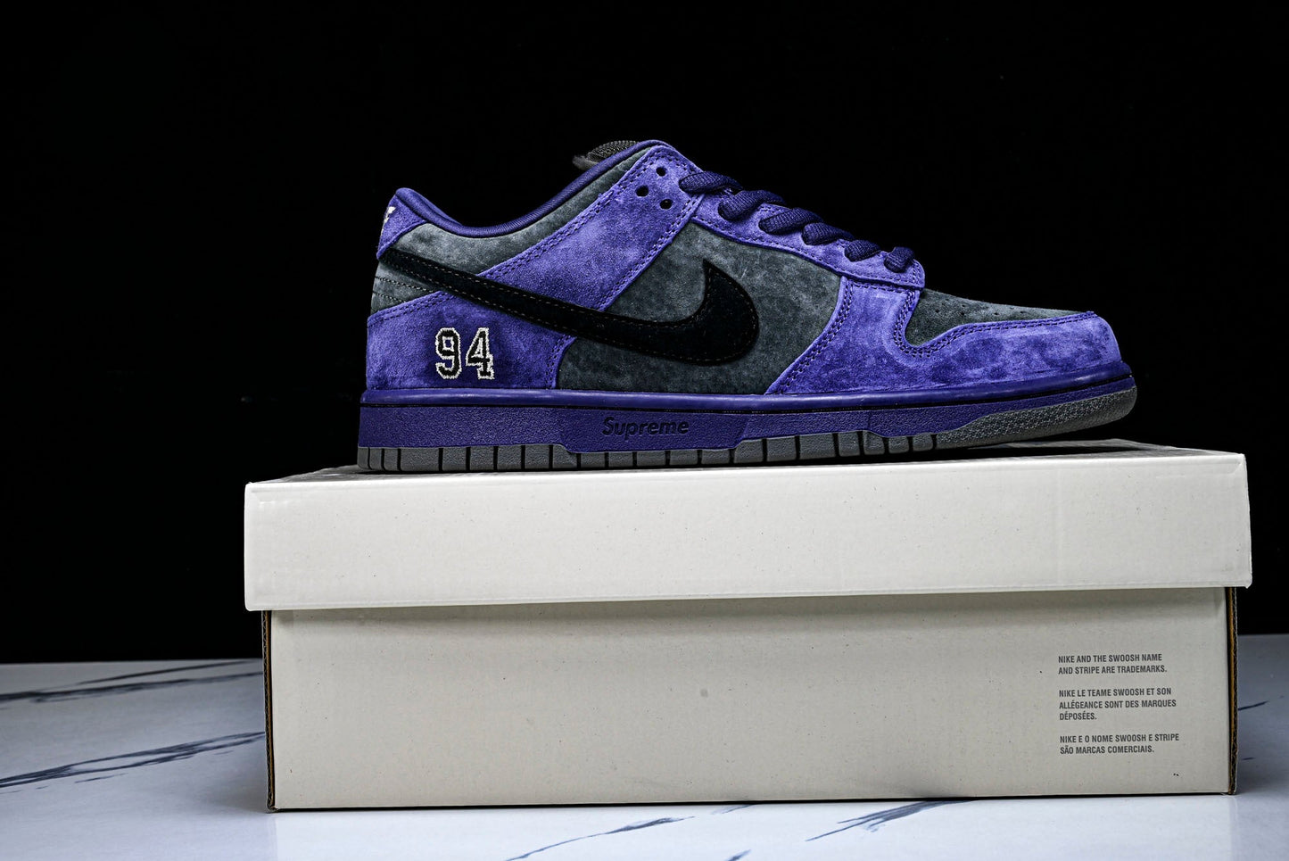SB Dnk Low x Supreme 94 Ink