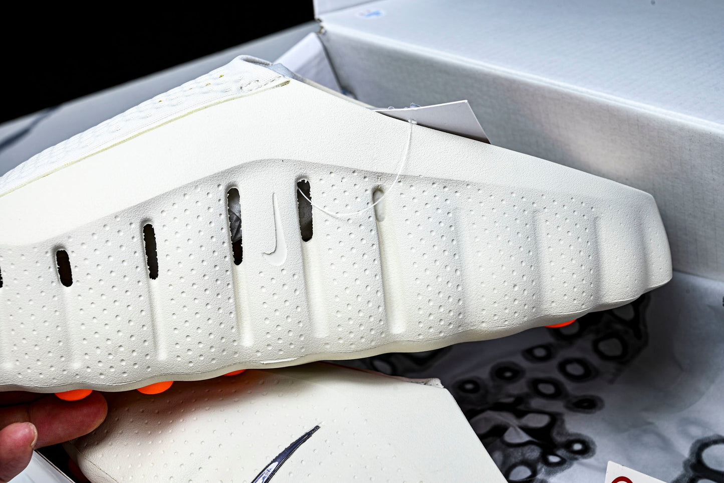 Mind 001 Slide 'Light Bone'