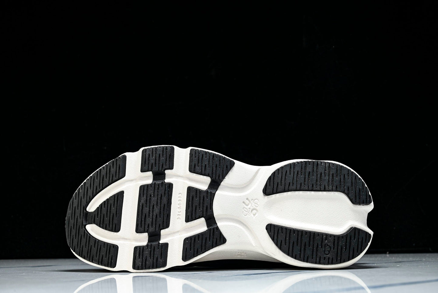 LOEWE × ON Cloudsolo 'White Black'