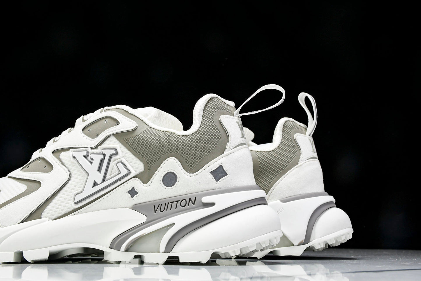 Louis Vuittоп Runner Tatic Sneaker 'White'
