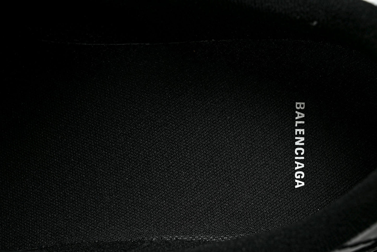 Вalenciaga Hamptons Worn-Out Sneaker 'Black'