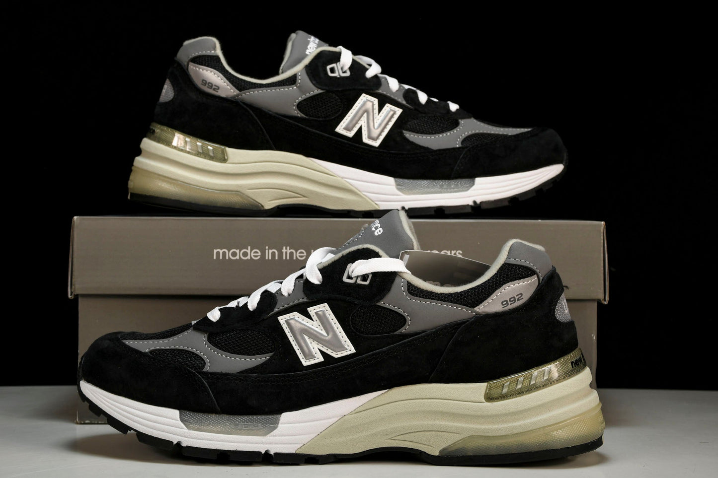 NB 992 'Black Grey Suede'