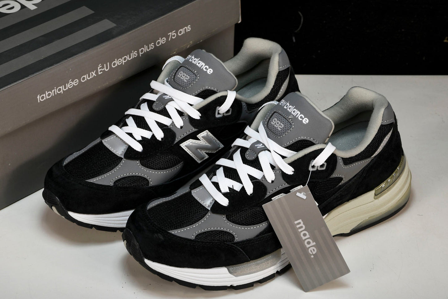 NB 992 'Black Grey Suede'