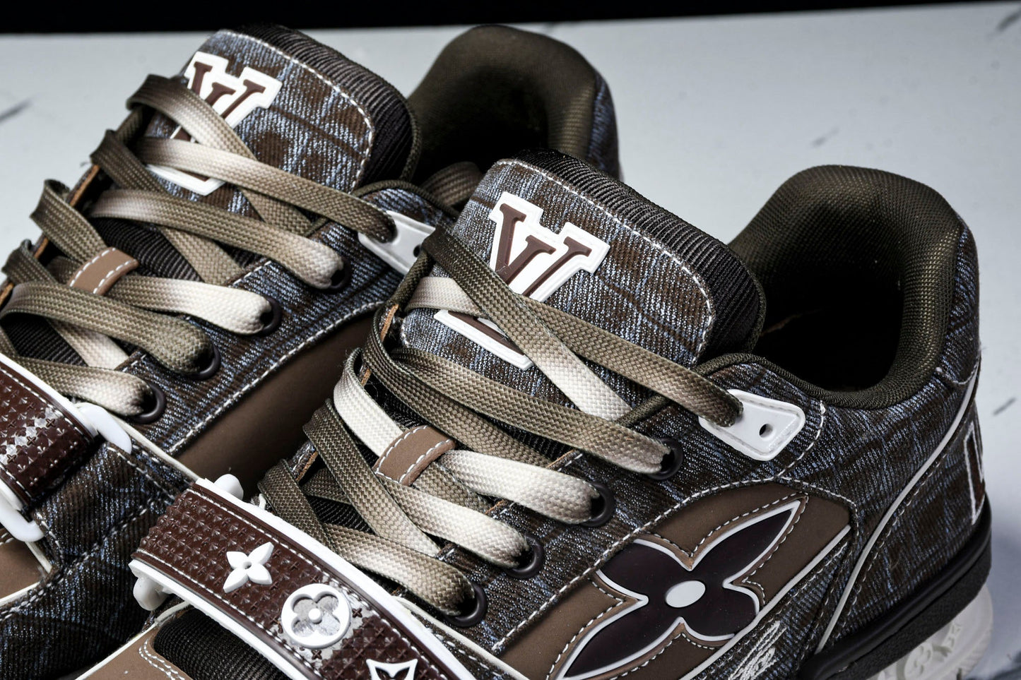 Louis Vuittоп Trainer Low Velcro Strap 'Crocodile Denim Mocha'