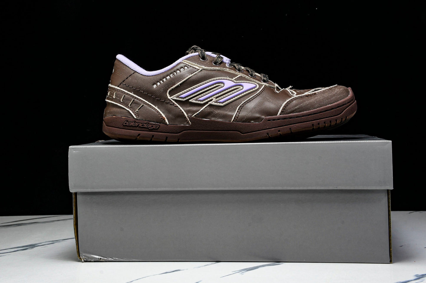 Вalenciaga Hamptons Worn-Out Sneaker 'Brown Lilac'