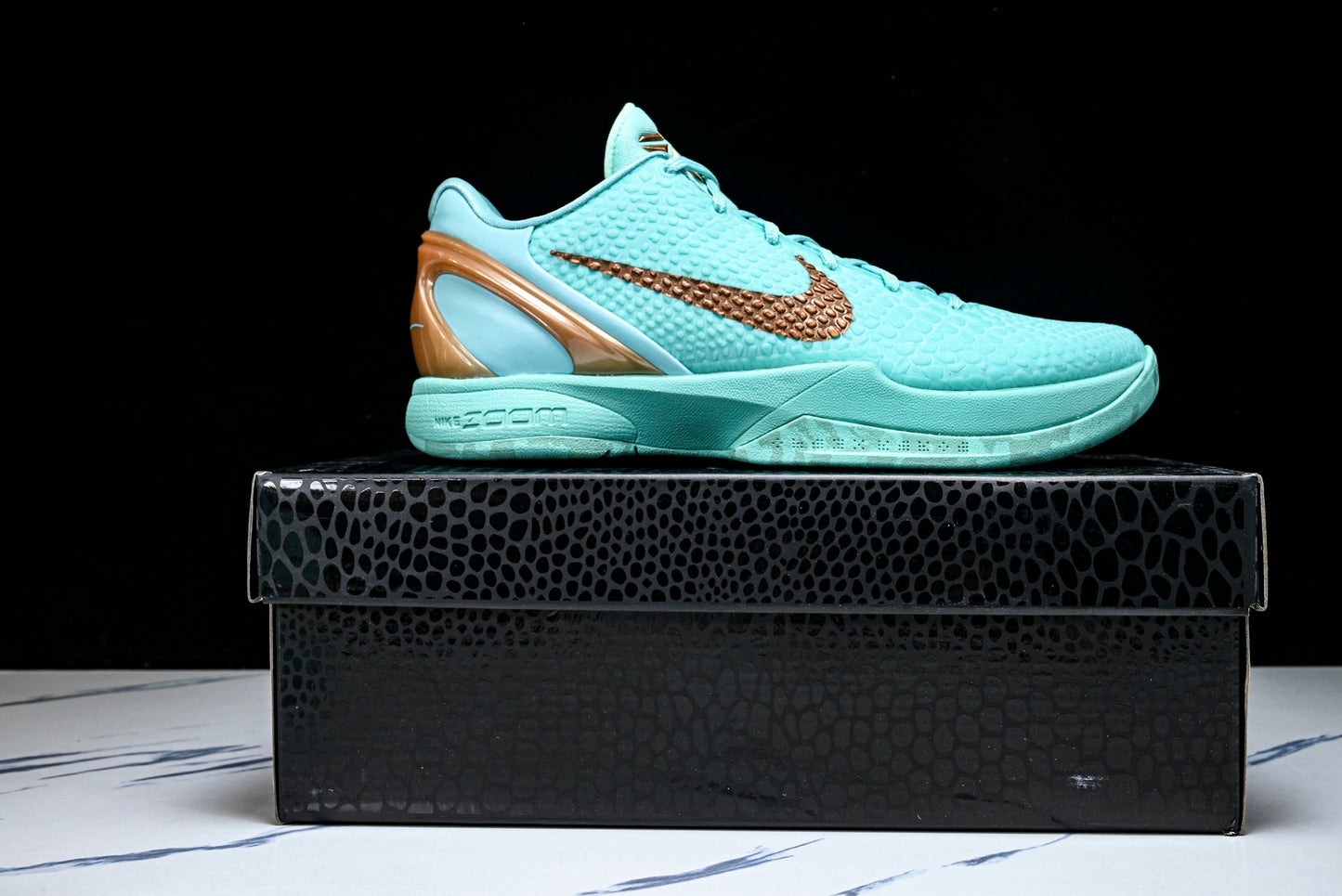 Kobe 6 Protro x Jalen Brunson 'Statue of Liberty'
