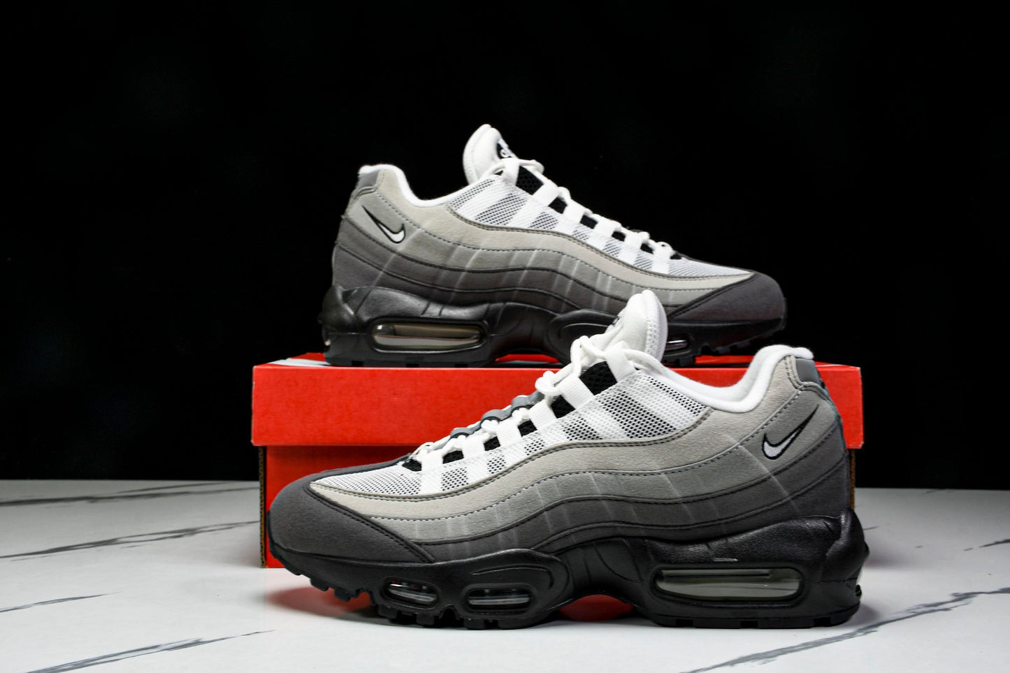 AM95 OG 'Black Anthracite'