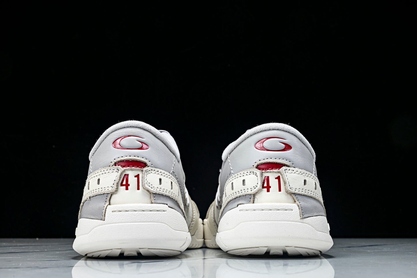 Вalenciaga Hamptons Worn-Out Sneaker 'Off-White Grey Red'