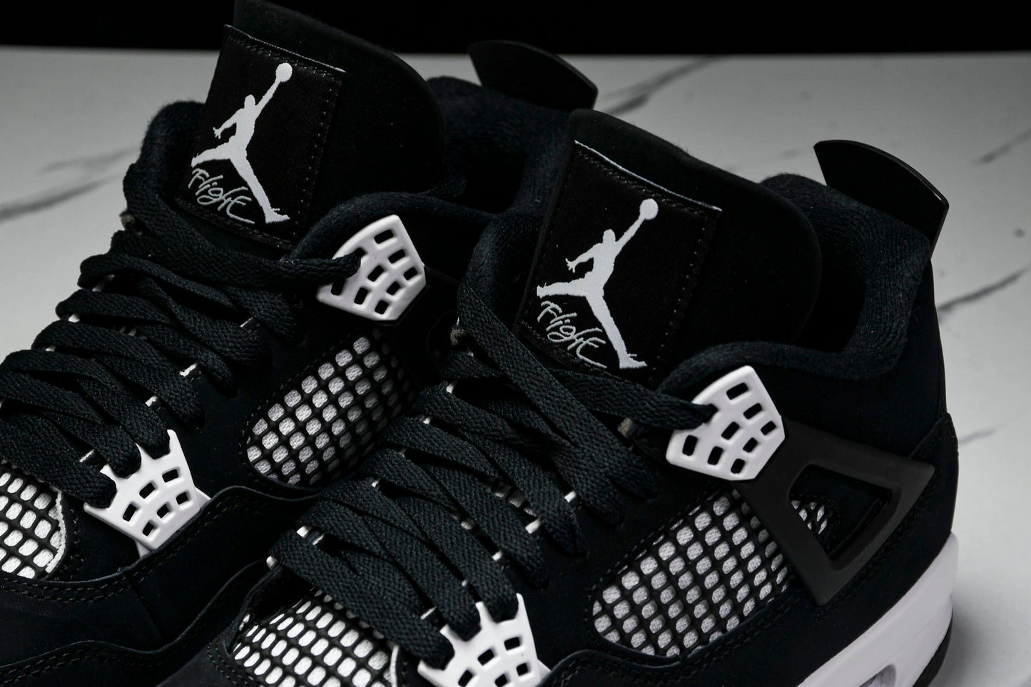 AJ4 Retro 'White Thunder'