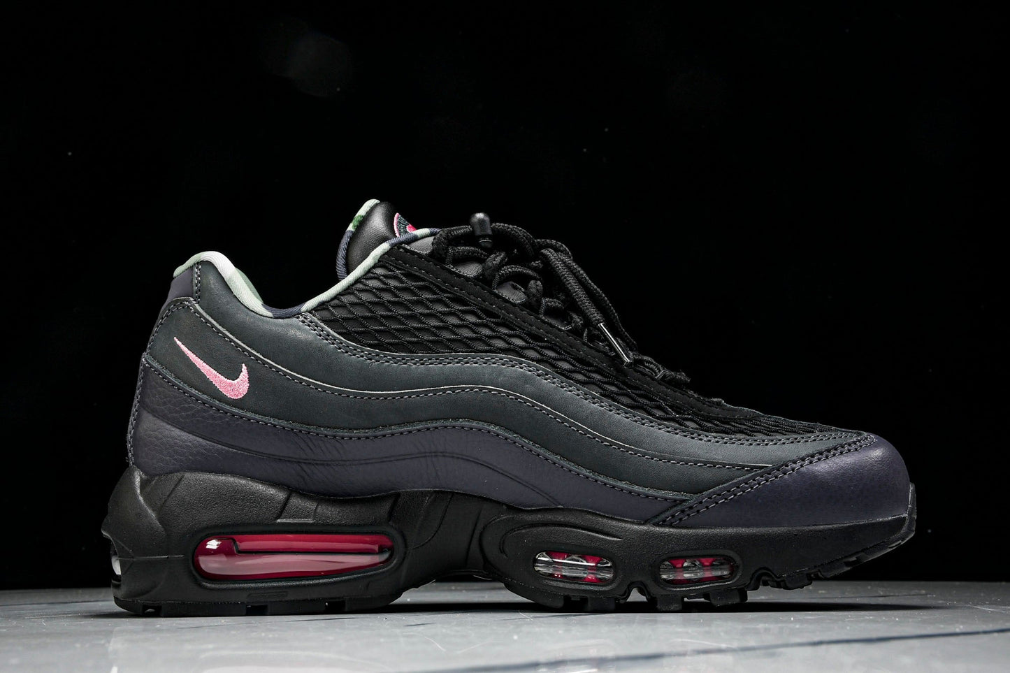 Corteiz x AM95 'Pink Beam'