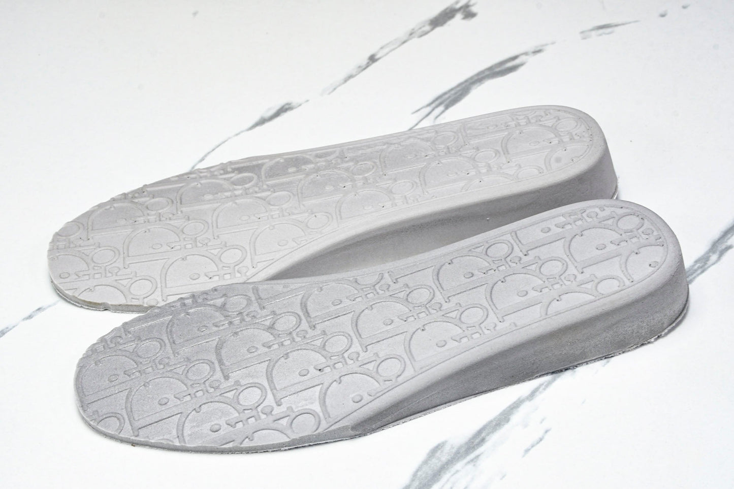 D1or x KAWS B33 Spin Sneaker 'White'