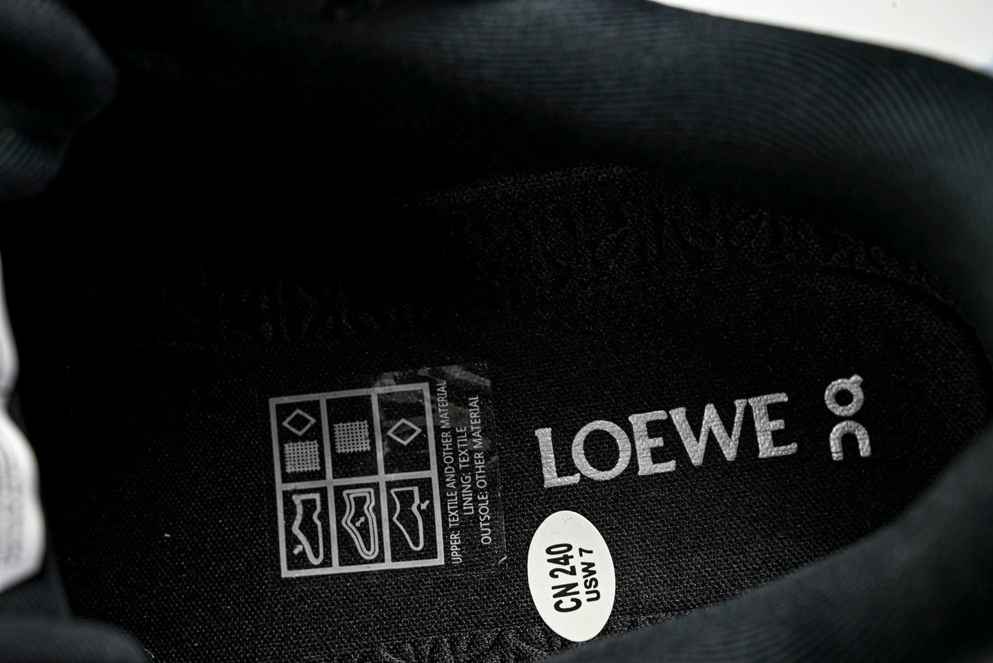 LOEWE × ON Cloudsolo 'Black White'