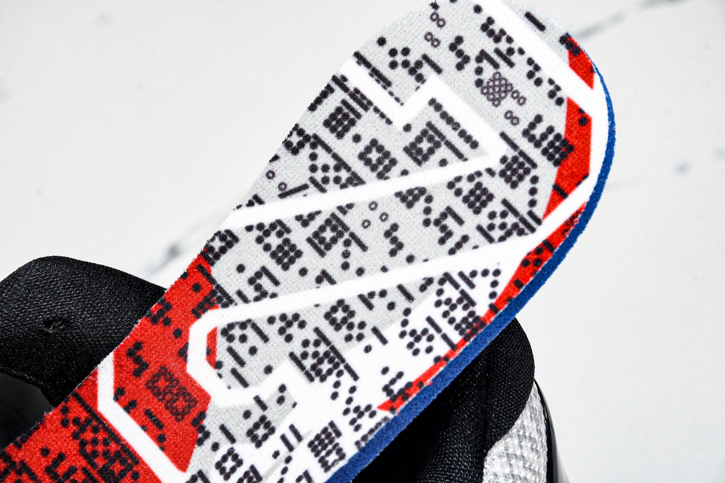 Kobe 5 Protro Demar Derozan PE 'Zebra'