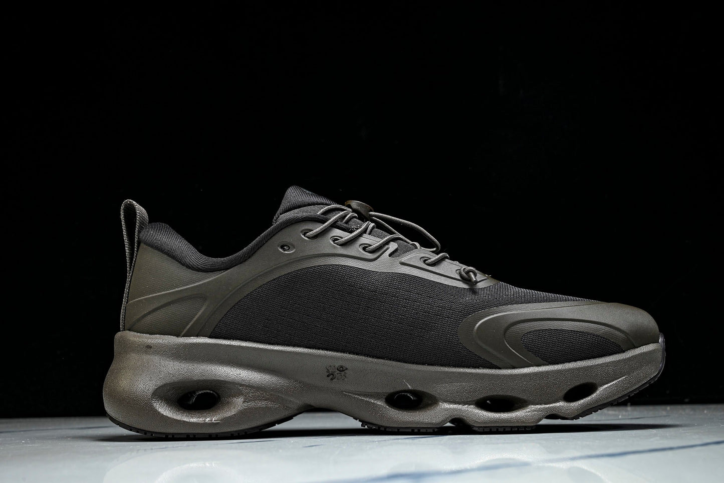 LOEWE × ON Cloudsolo 'Dark Brown Black'