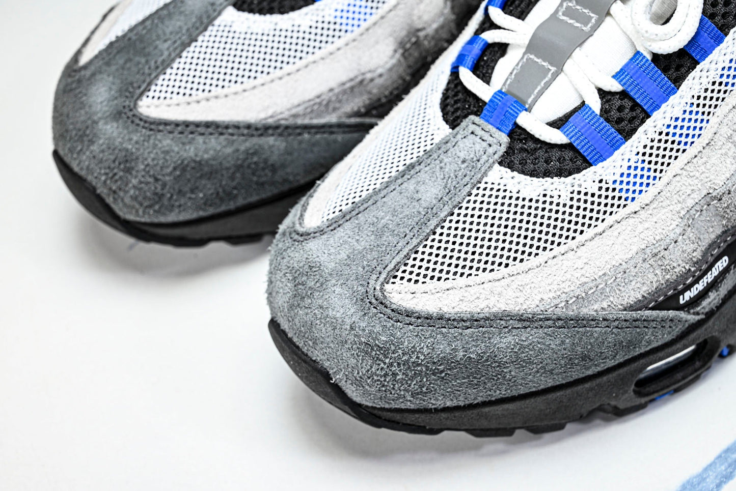 Undefeated x AM95 Geo Exclusive Pack 'Birmingham Hyper Cobalt'