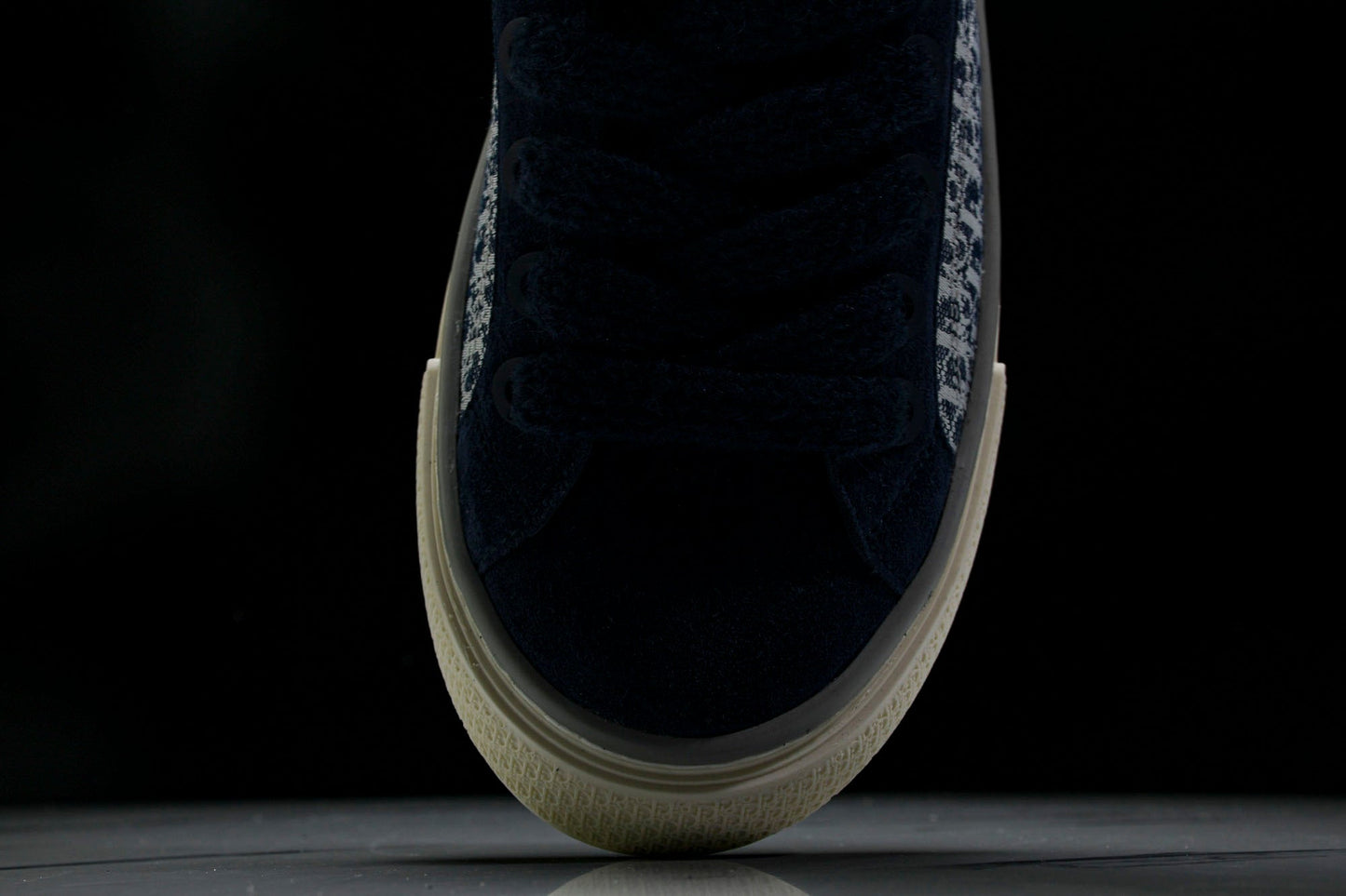 D1or B33 'Navy Blue Oblique'
