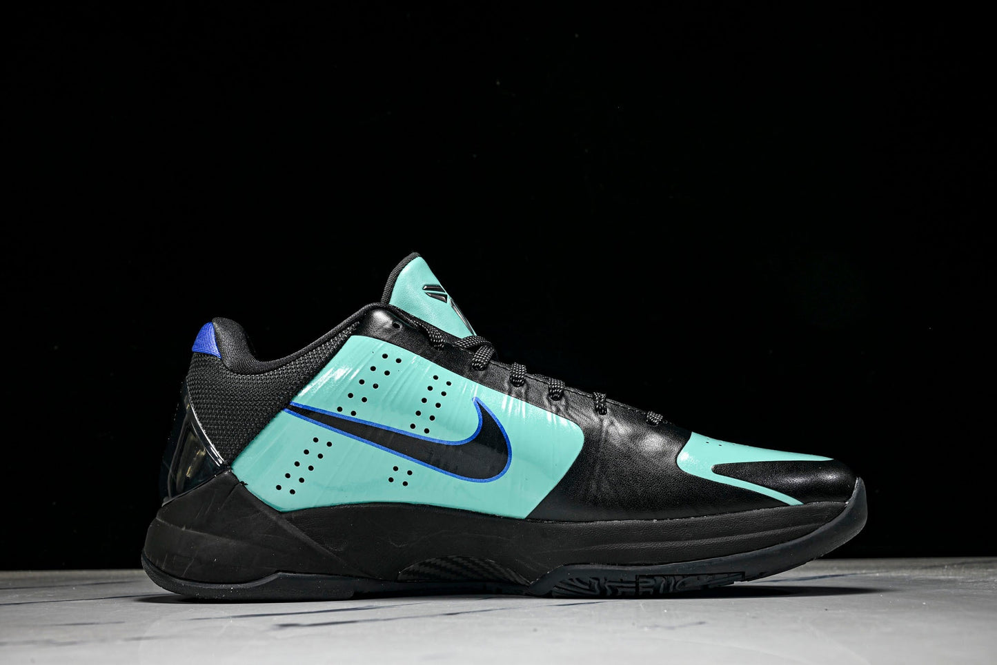 Kobe 5 Protro 'EYBL Academy PE'