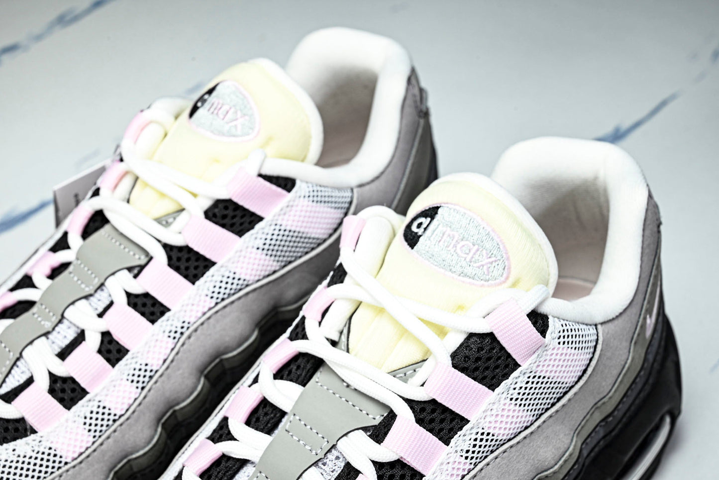 AM95 OG 'Pink Foam'