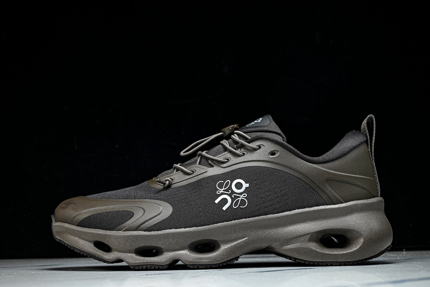 LOEWE × ON Cloudsolo 'Dark Brown Black'