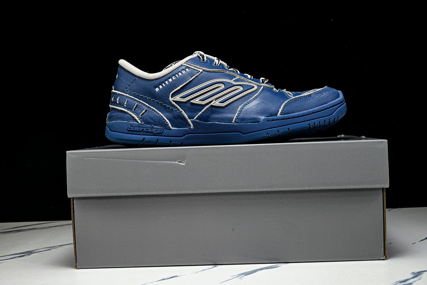 Вalenciaga Hamptons Worn-Out Sneaker 'Navy Blue'