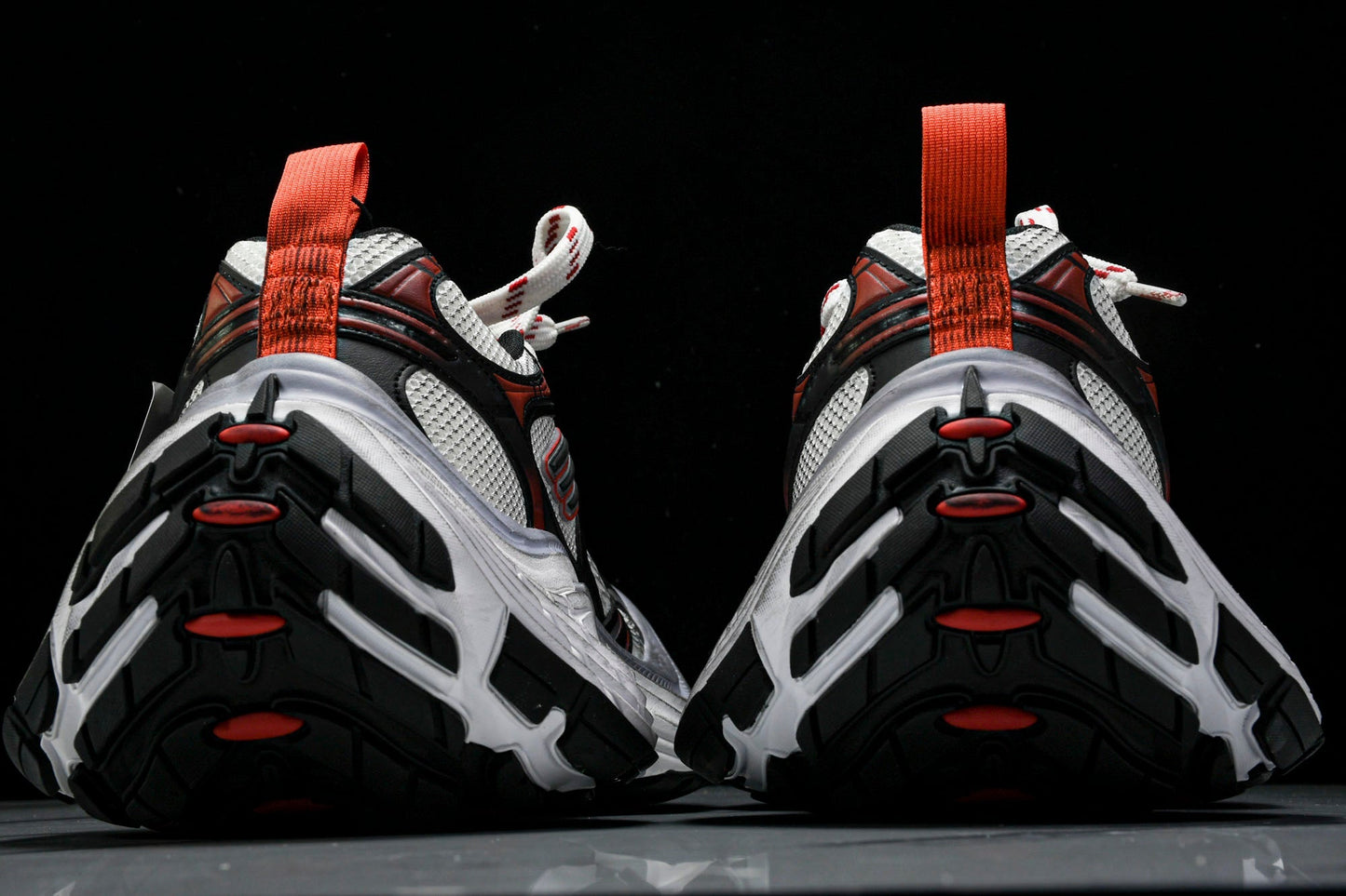 10XL Sneaker 'White Black Red'