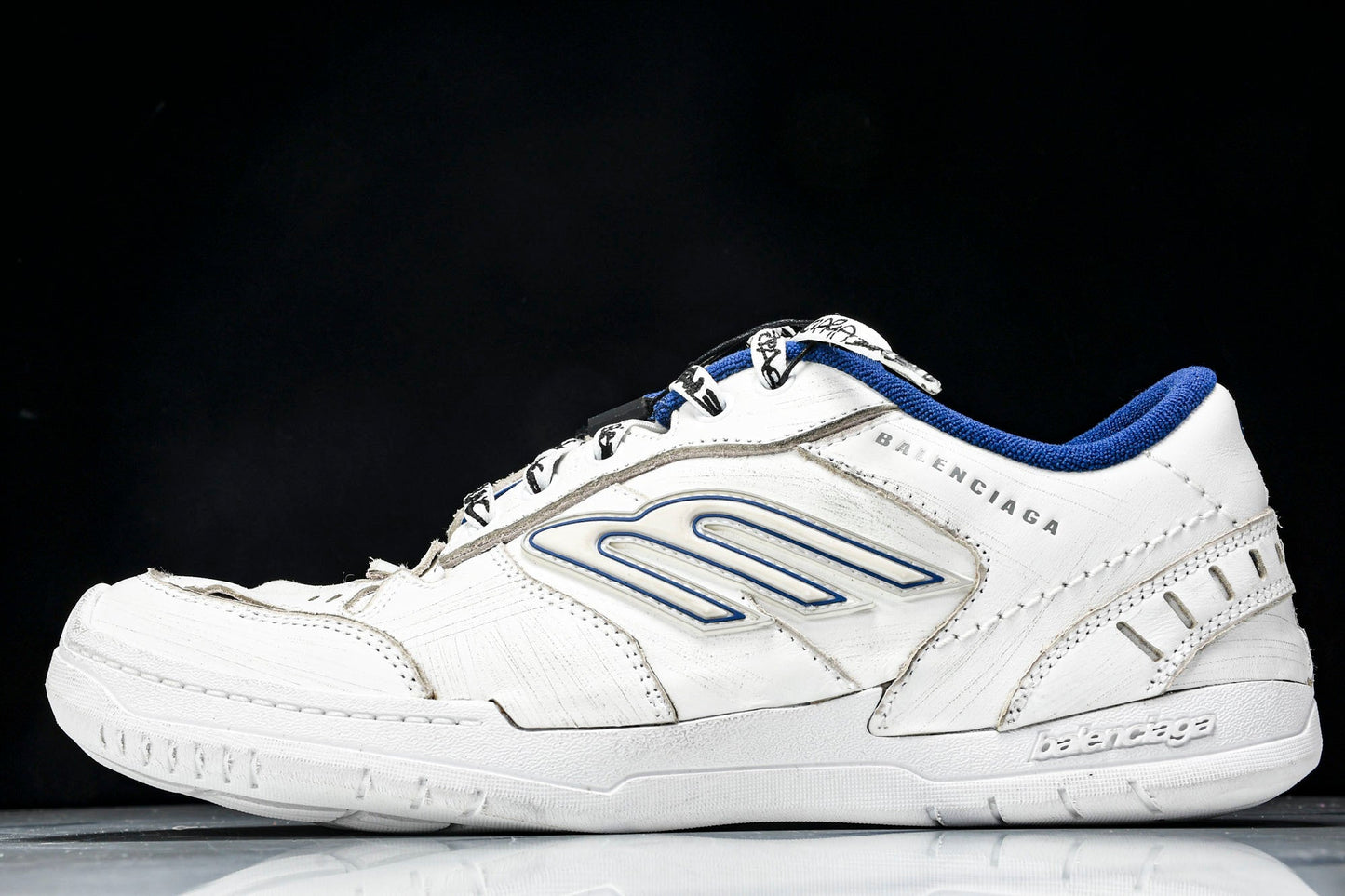 Вalenciaga Hamptons Worn-Out Sneaker 'White Blue'