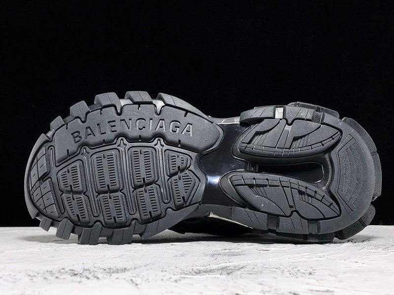 Track 2.0 Trainer 'Black'
