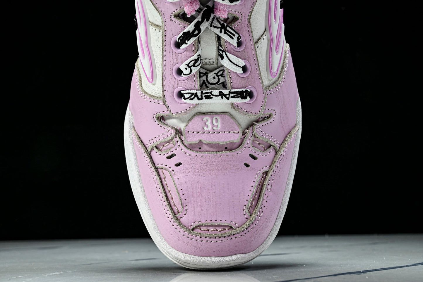 Вalenciaga Hamptons Worn-Out Sneaker 'White Pink'