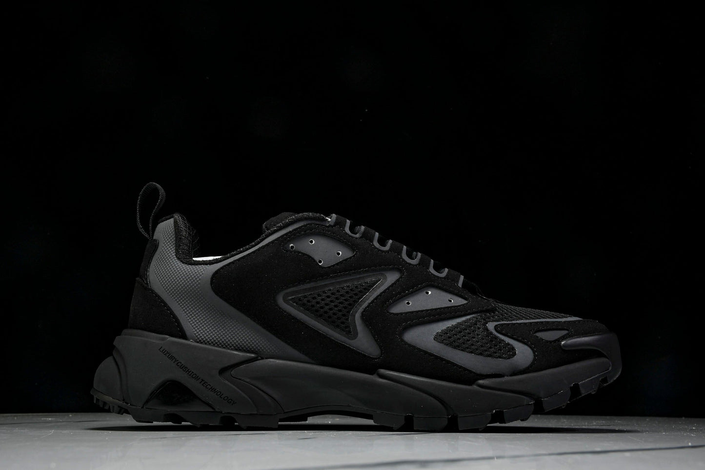 Louis Vuittоп Runner Tatic Sneaker 'Black'