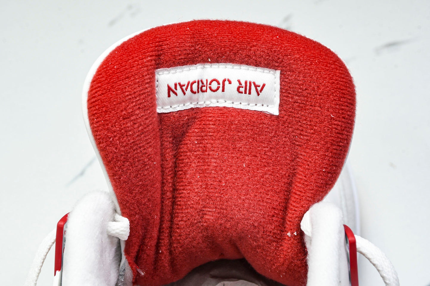 AJ4 Retro SB 'Varsity Red' (Friends & Family)