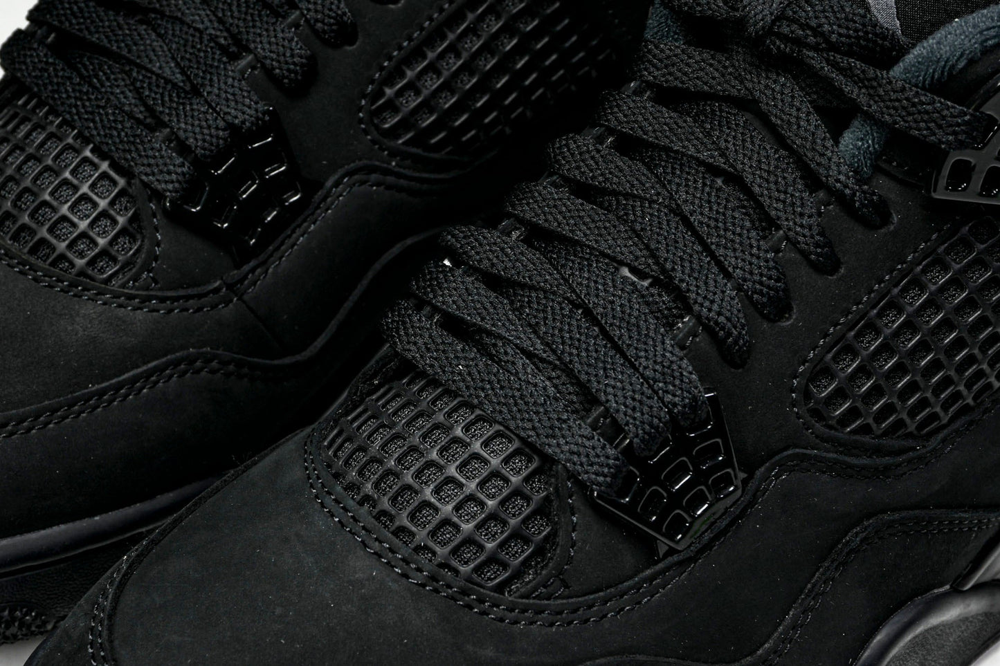 AJ4 Retro 'Black Cat' (2025)
