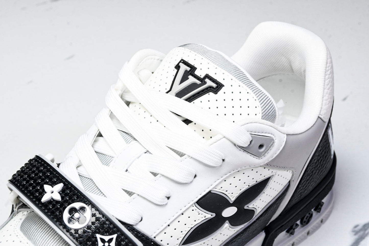 Louis Vuittоп Trainer Low Velcro Strap 'Perforated Black'