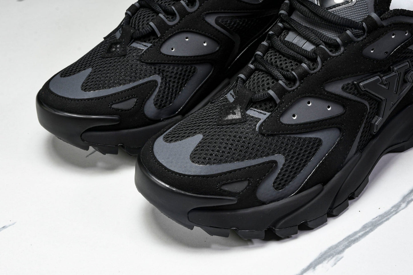 Louis Vuittоп Runner Tatic Sneaker 'Black'