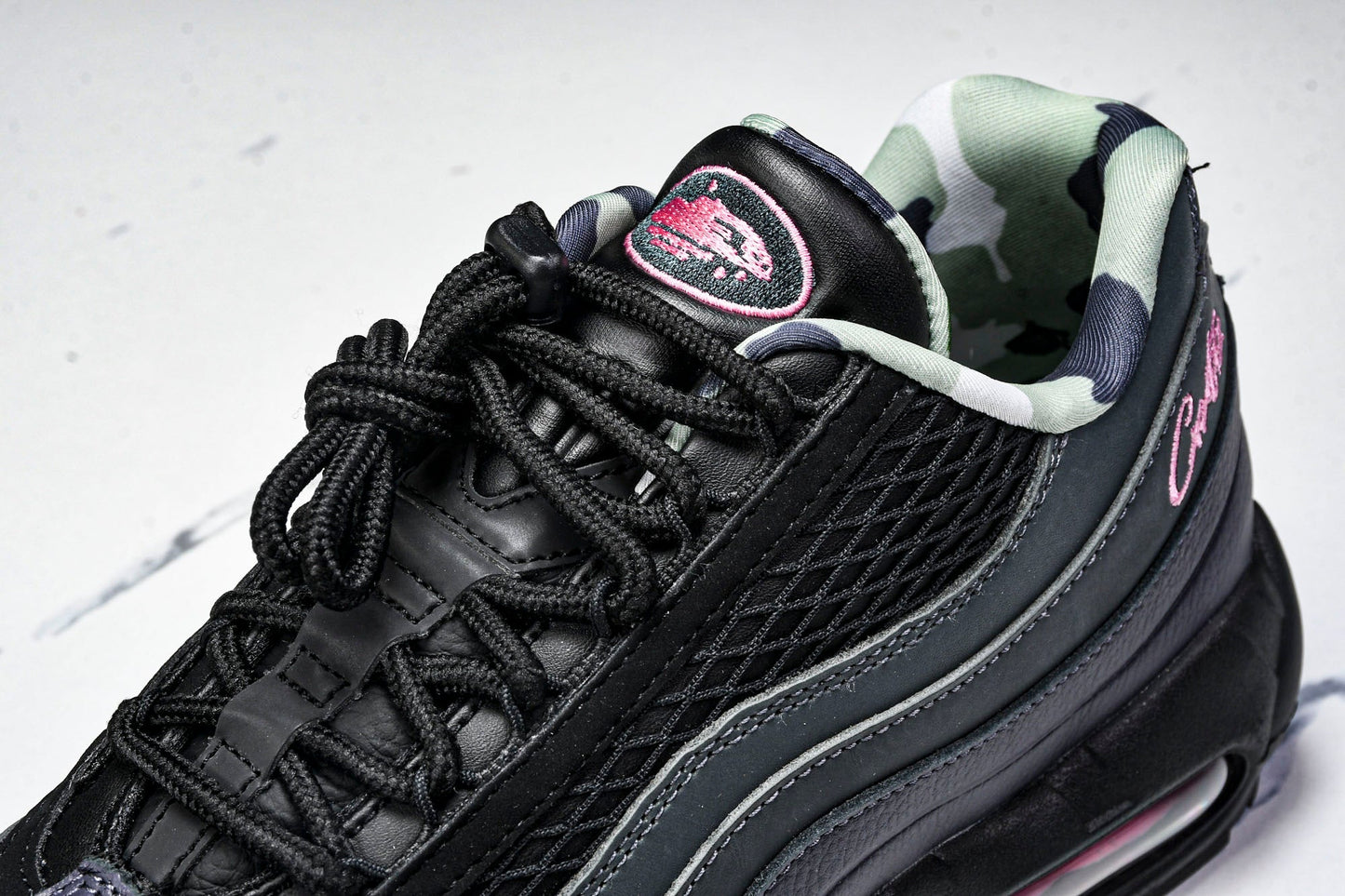 Corteiz x AM95 'Pink Beam'