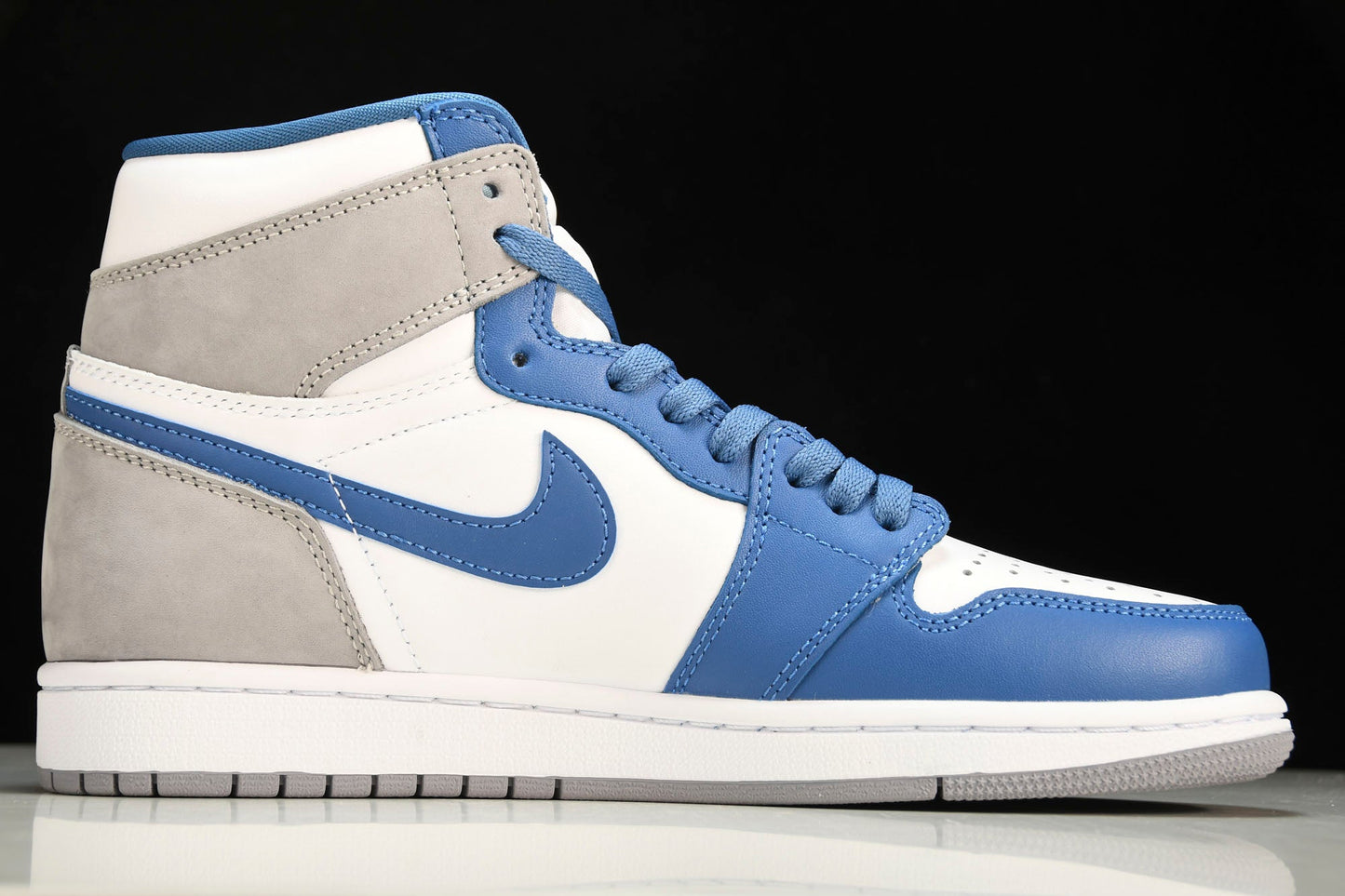 AJ1 Retro High OG 'True Blue'