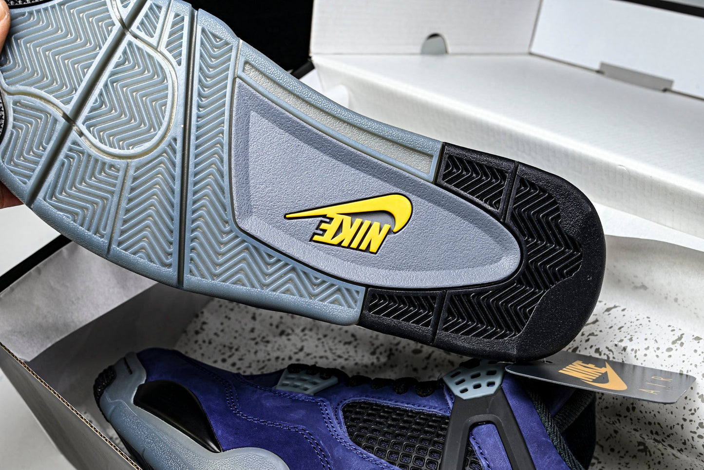 AJ4 Retro 'Lakers'
