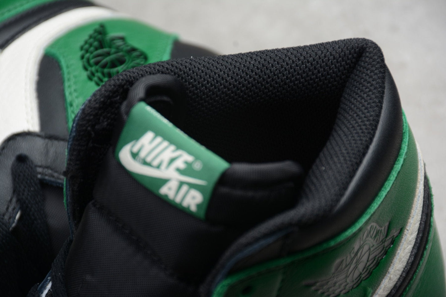 AJ1 Retro High Pine Green