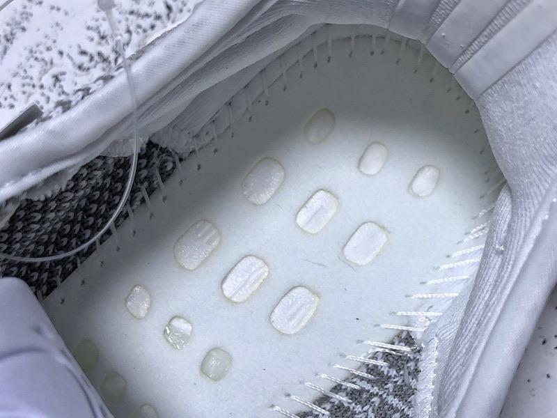 Yzy Boost 350 v2 Static  Non-Reflective